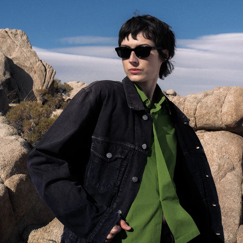 アキラ AKILA LA (アキラ・エルエー) 商品ページ - Trivia Sunglasses - Black