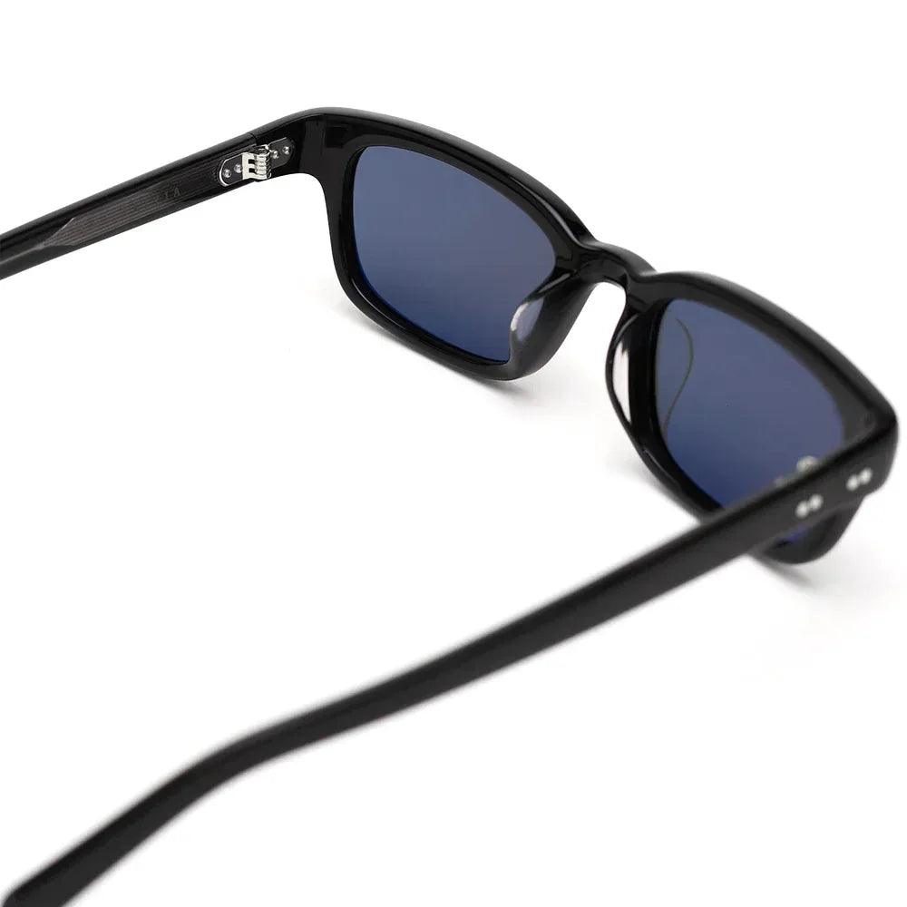 AKILA LA (アキラ・エルエー) 商品ページ - Trivia Sunglasses - Black