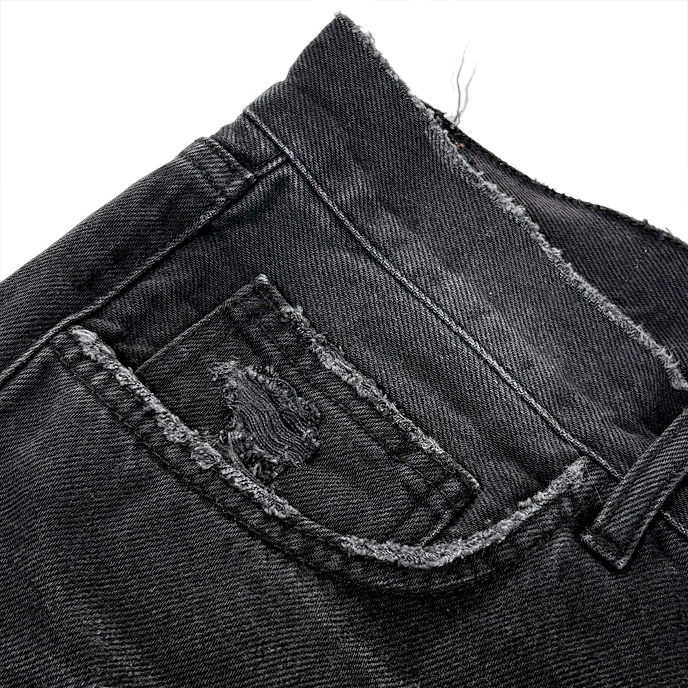 Frayed Baggy Jeans