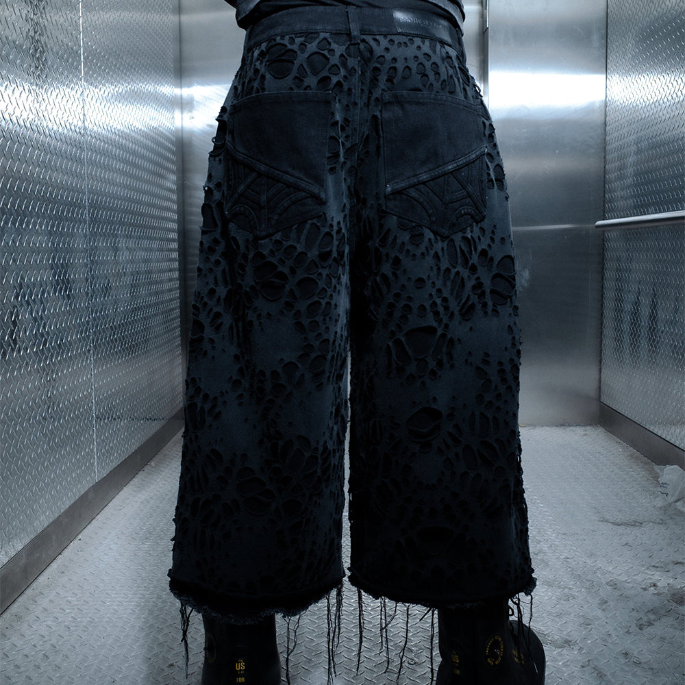 Burnedweb 3/4th Capri Denim