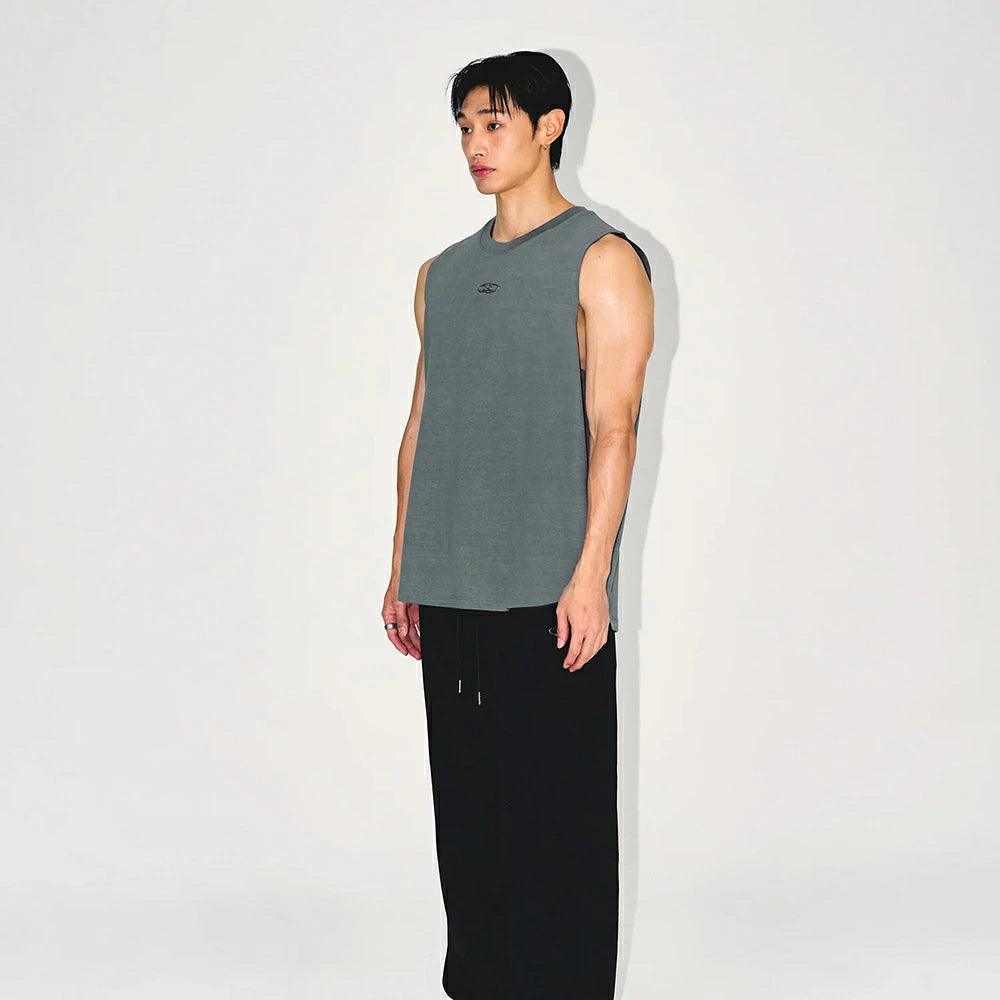 SILVER B PIGMENT DYED SLEEVELESS