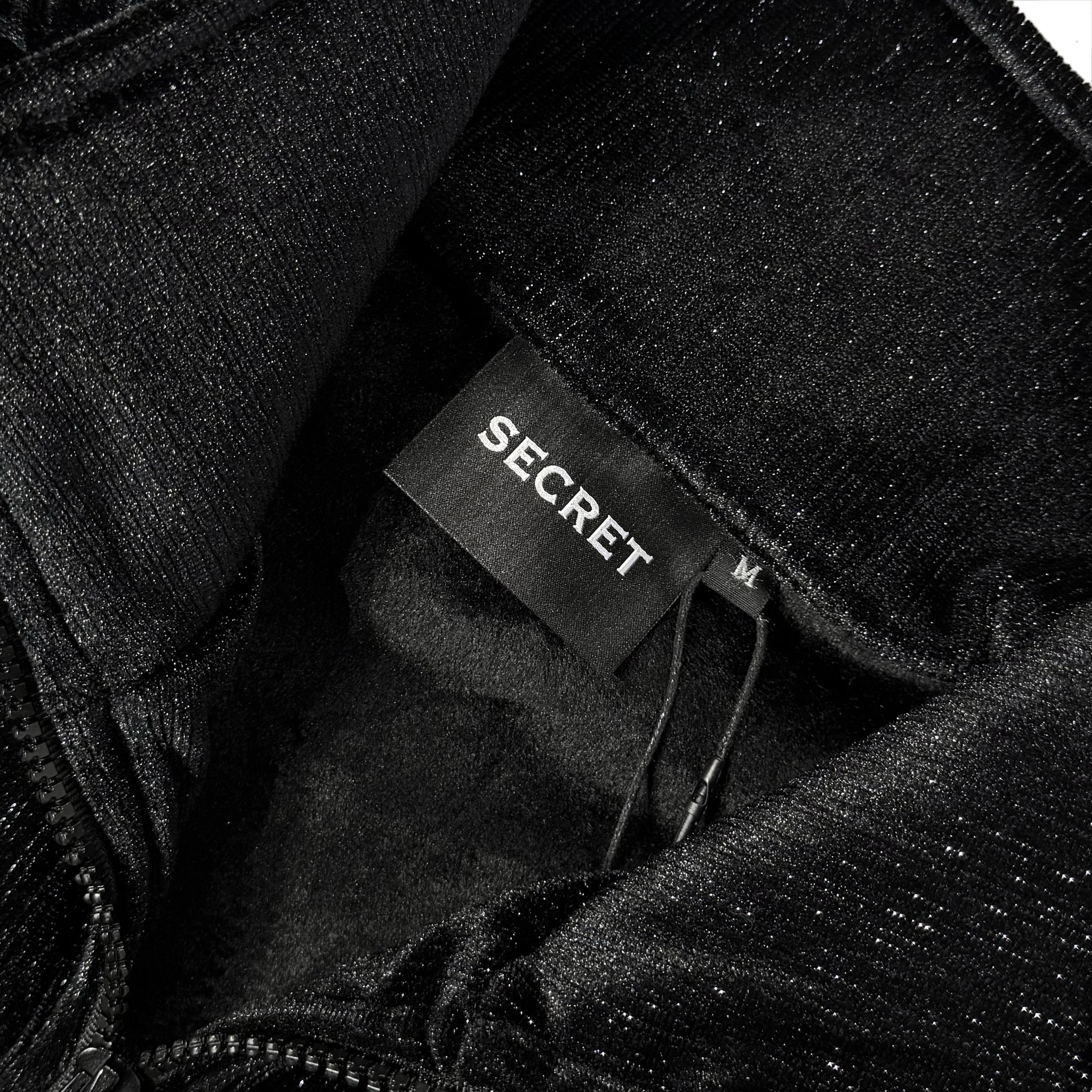 SECRET(シークレット) 商品ページ - 2026 Tracksuit - Black