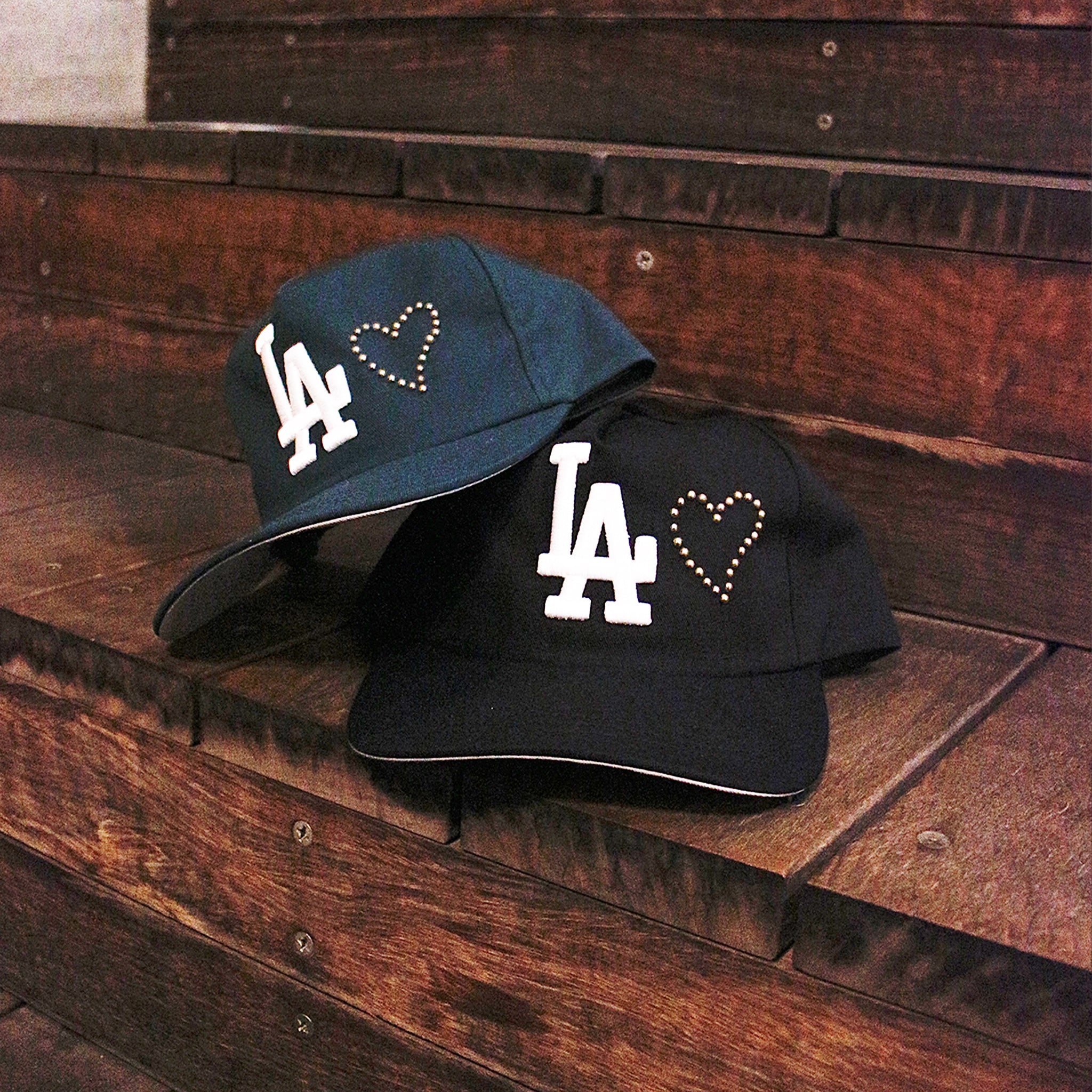 LA Emb Heart Studs Snapback