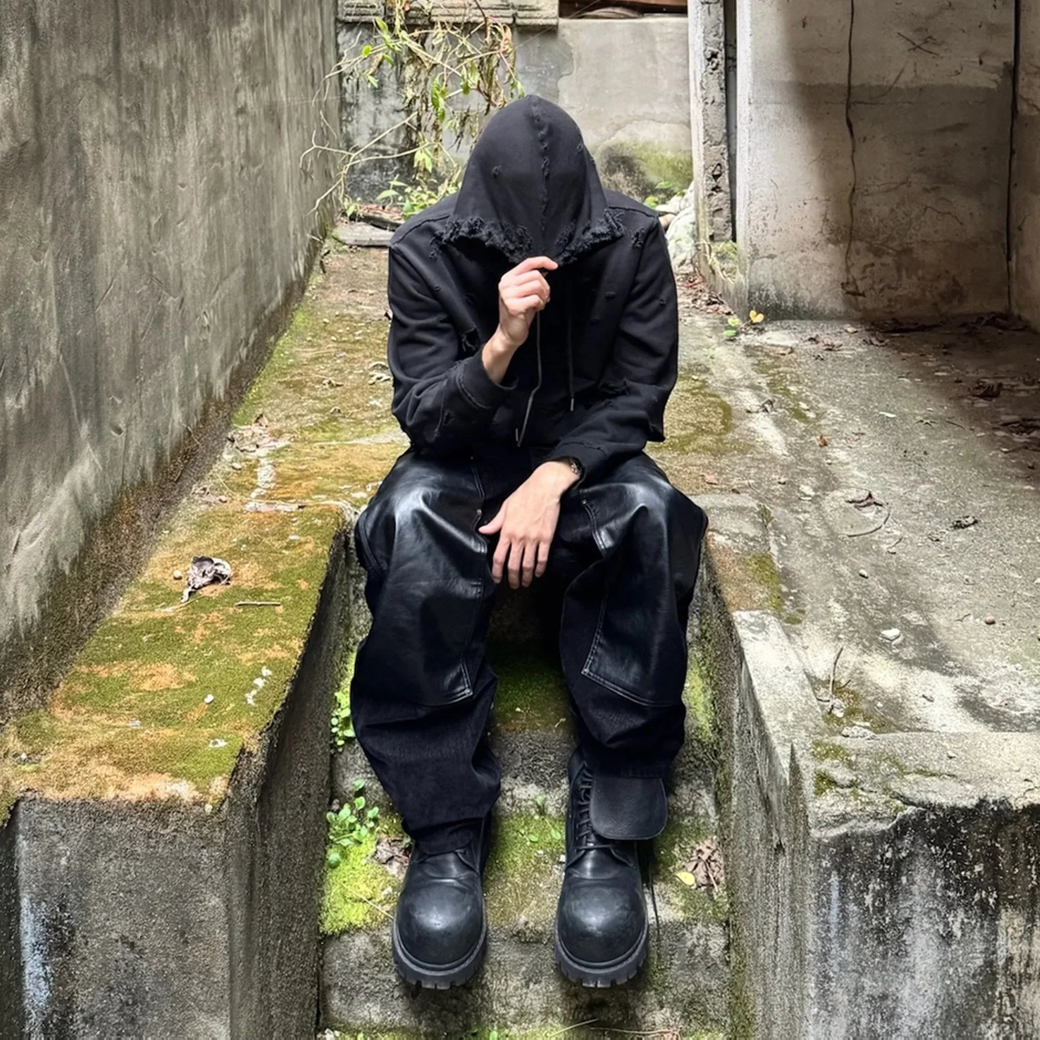 Distressed Zip Up Hoodie - EMOstanceclub - VENTURER