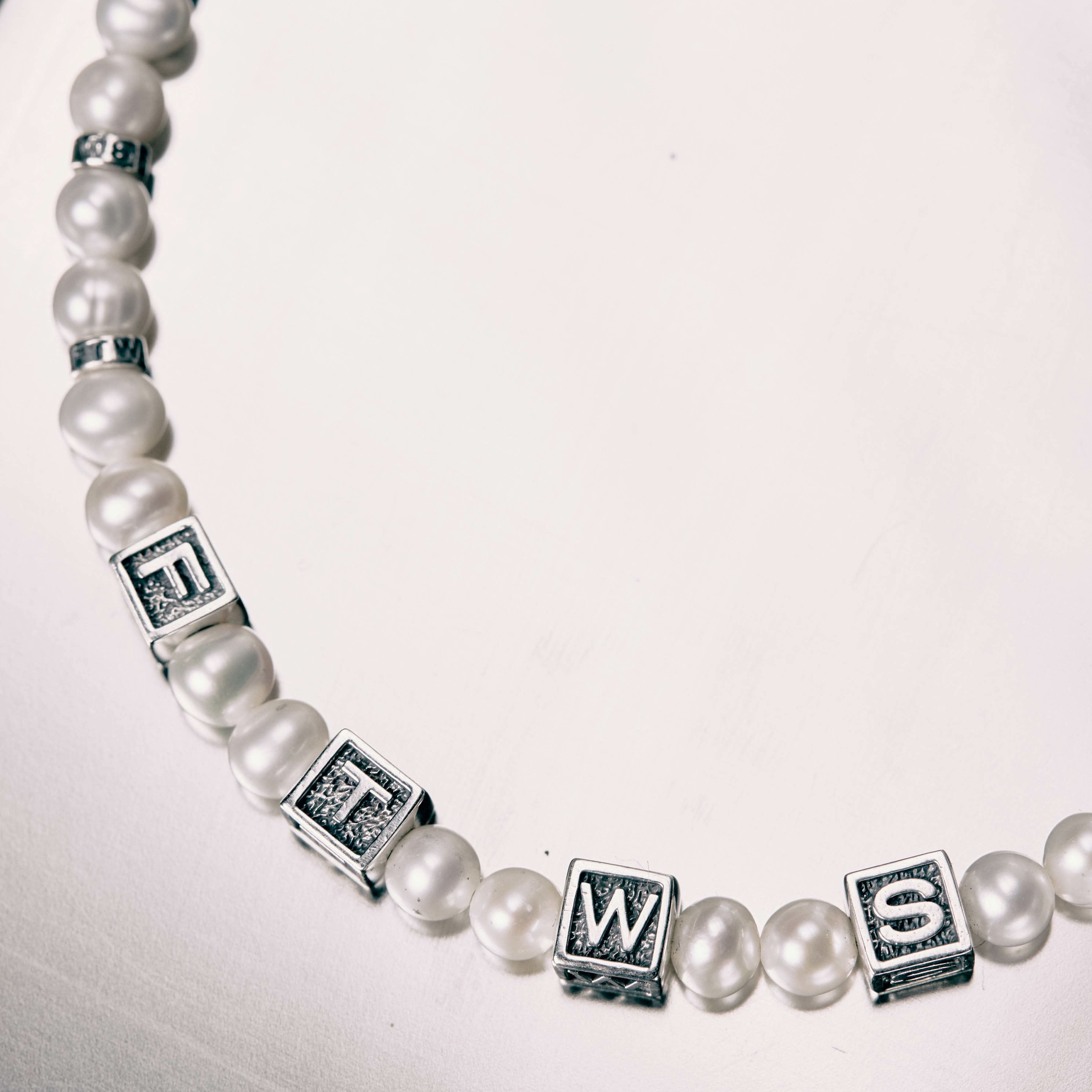 Block Pearl Bracelet