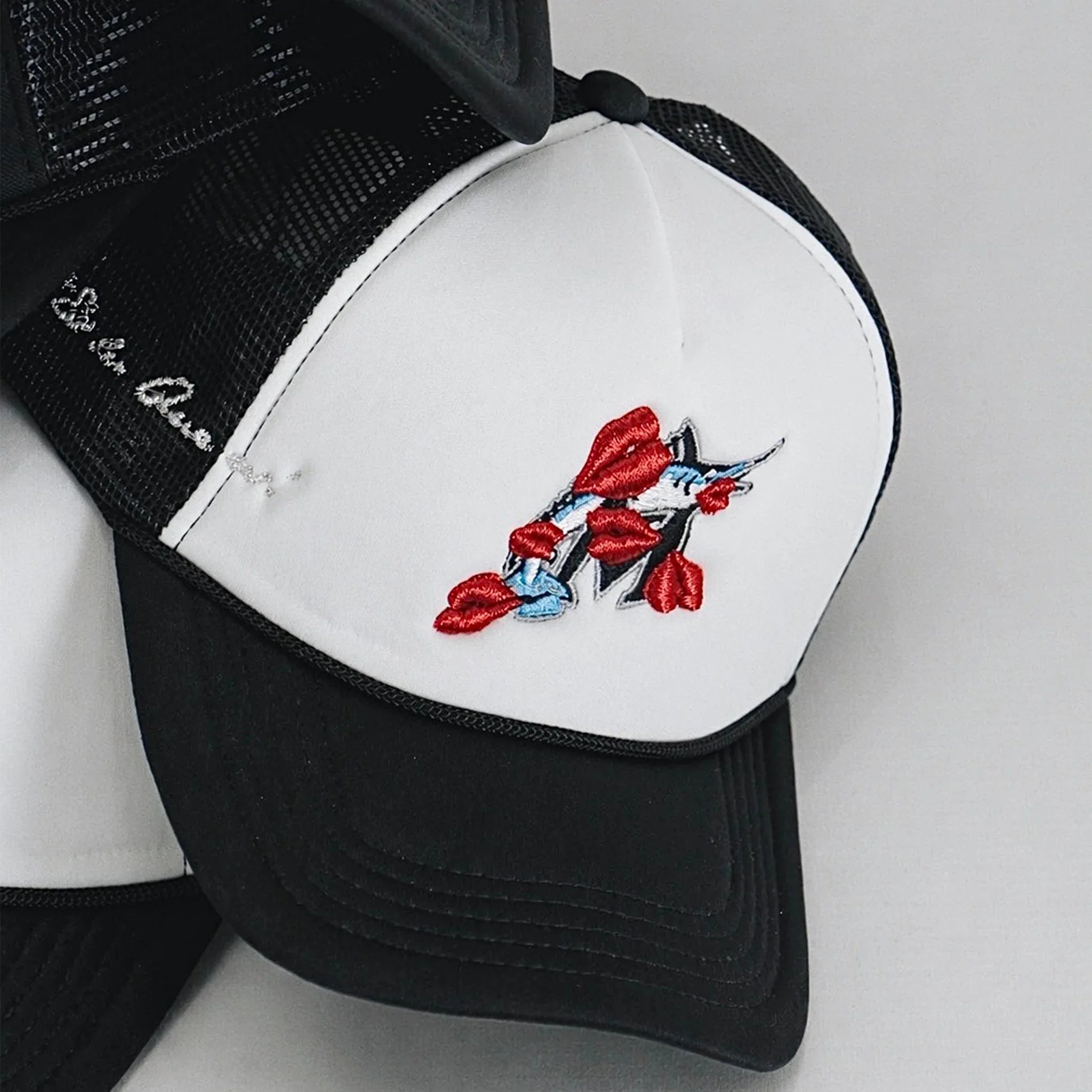 Miami Es lo que es Trucker Hat