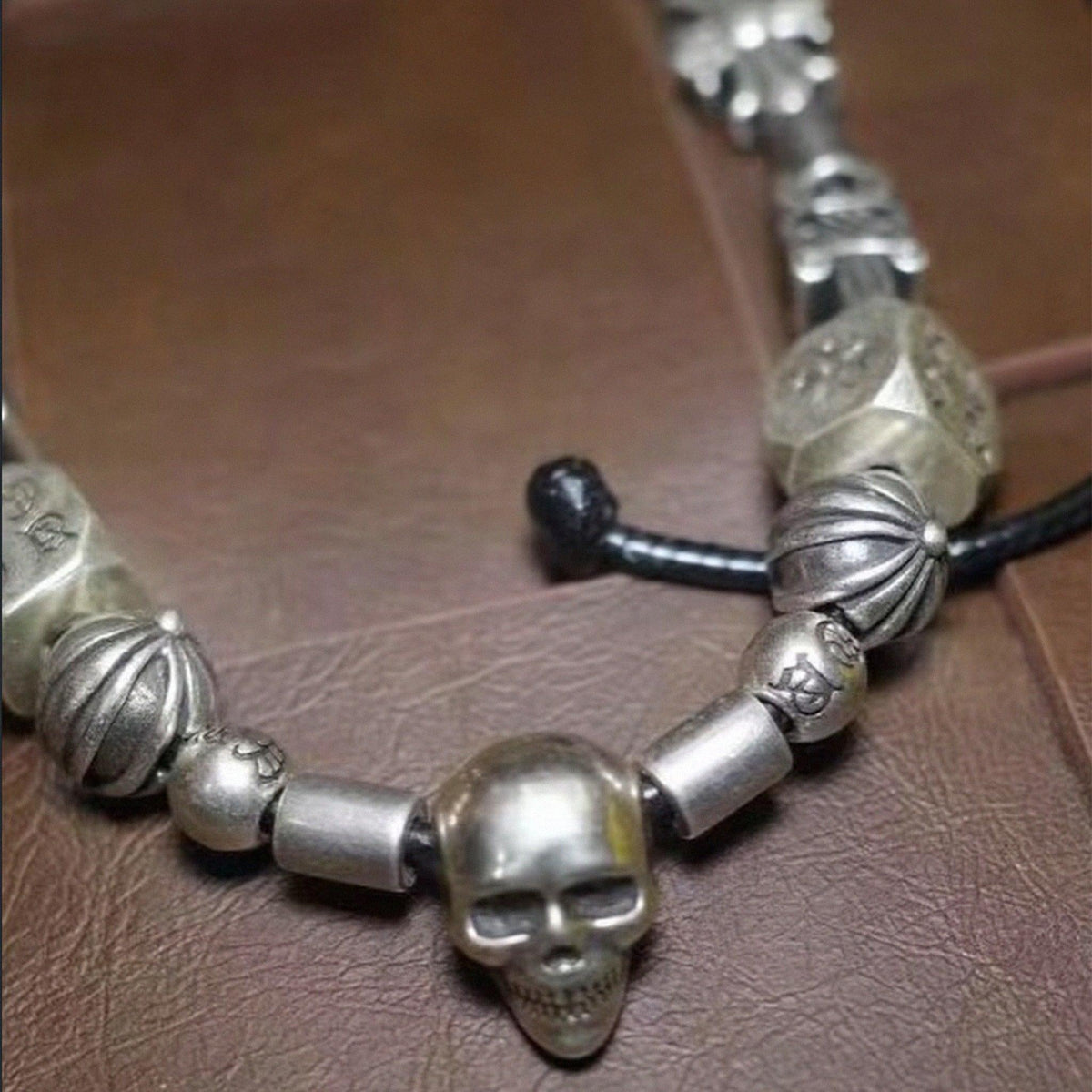 EVAE Skull Necklace