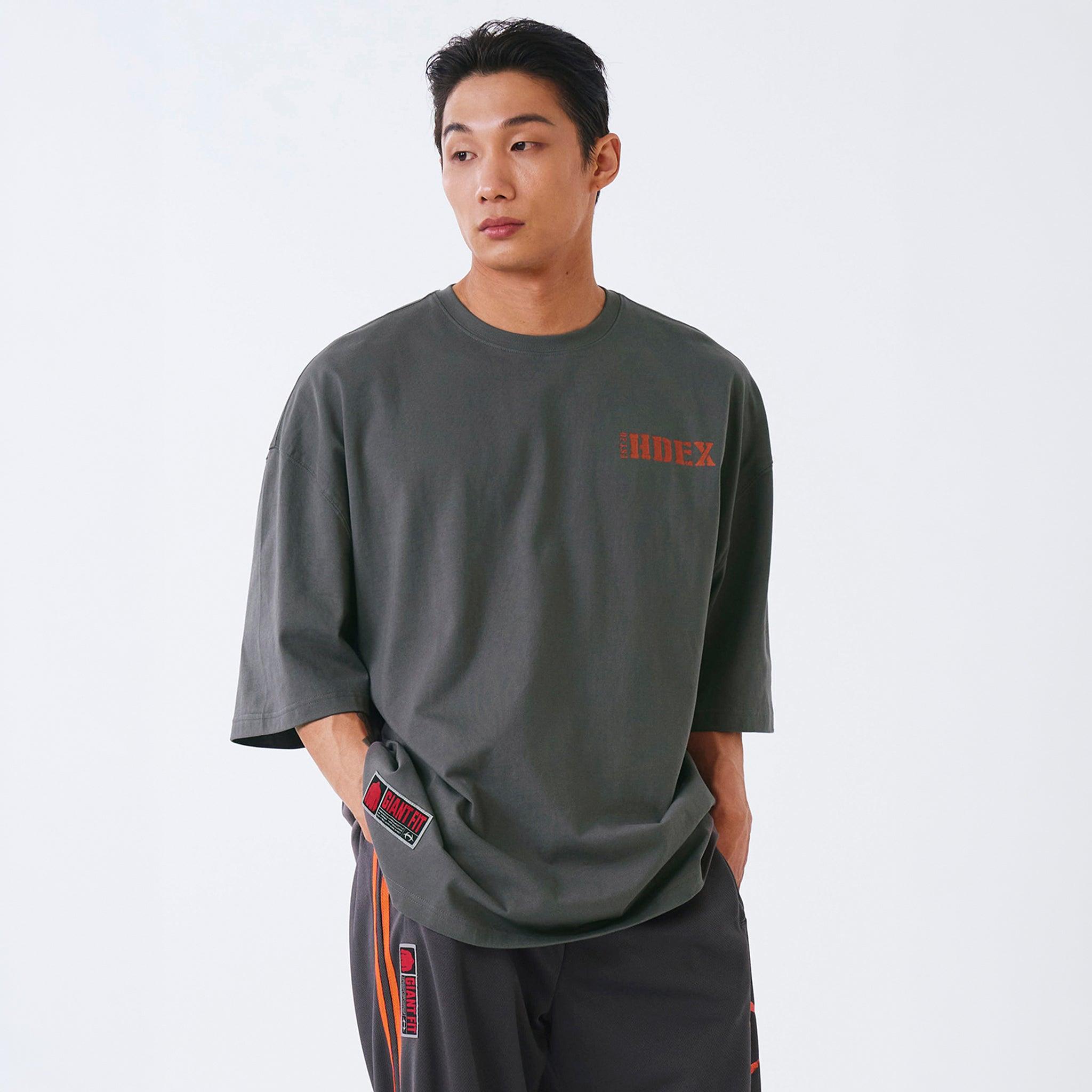 Core Small Logo Giant Fit Short Sleeve