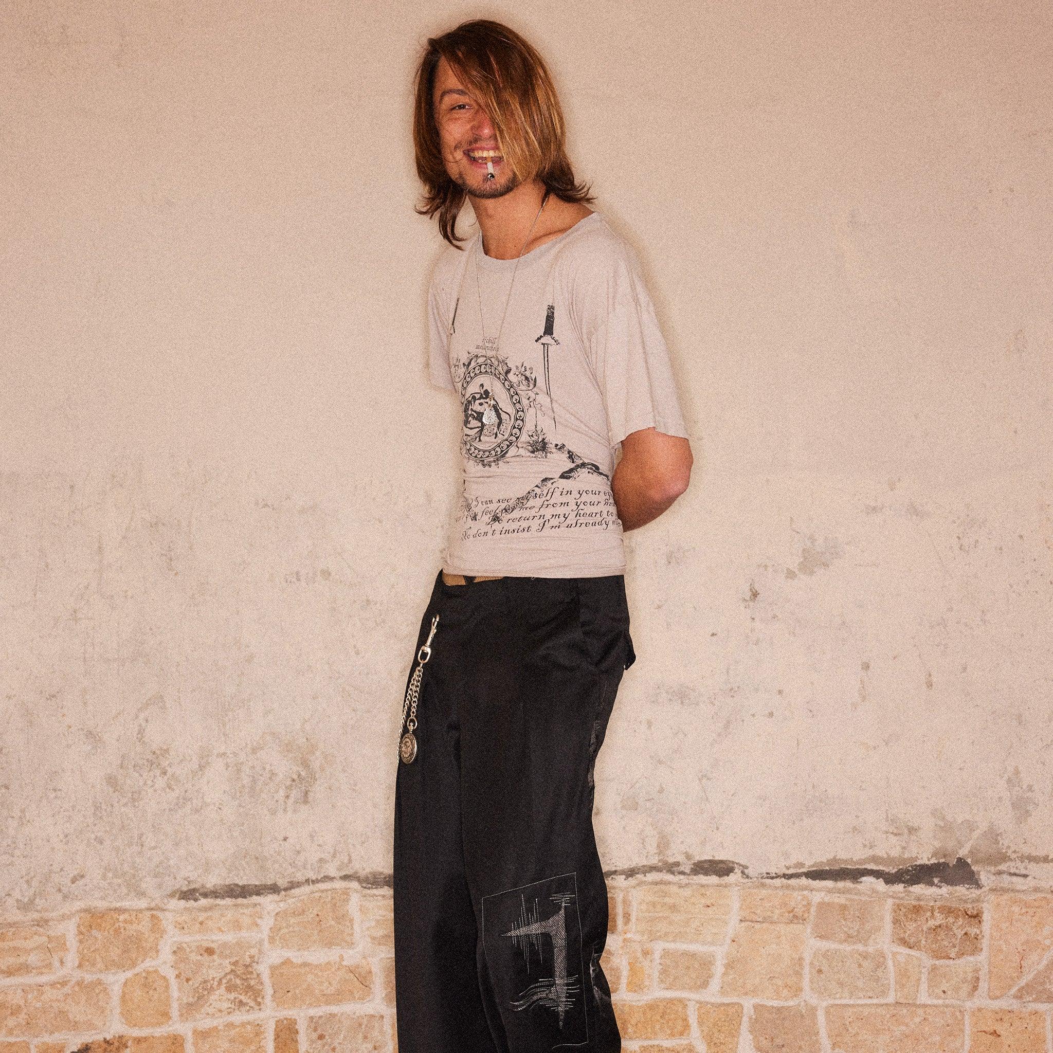 Dagger Frame Distressed Tee