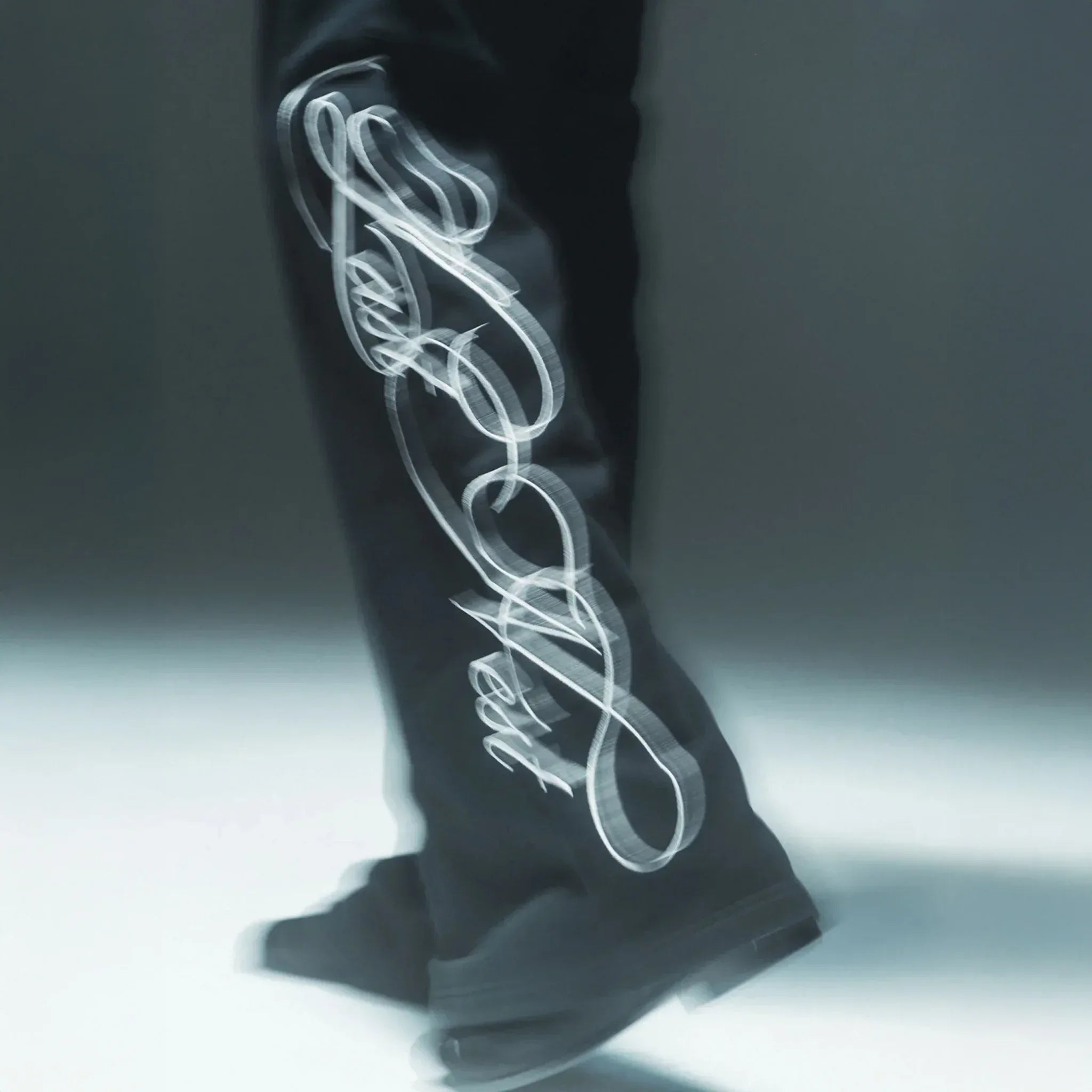 LAST NEST(ラストネスト) 商品ページ - Embroidery Sweat Pants
