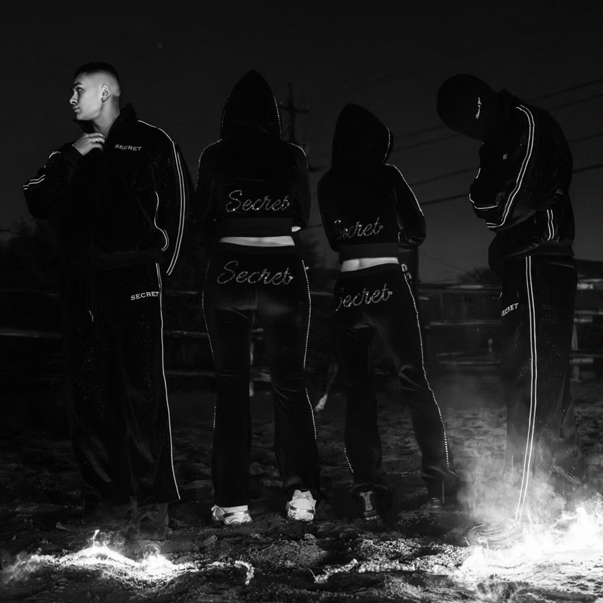 SECRET(シークレット) 商品ページ - 2026 Tracksuit - Black